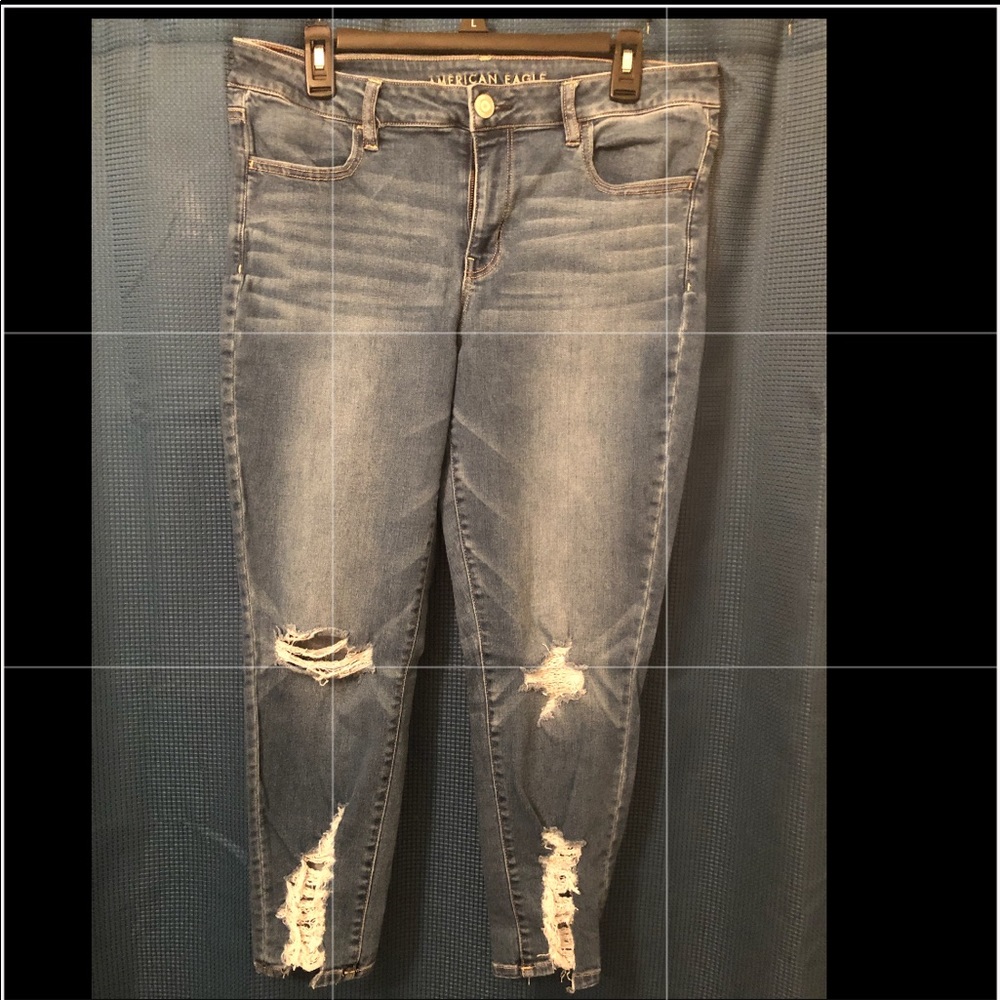 American Eagle Crop Jeans (Stretch)